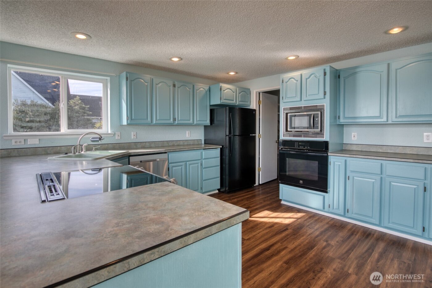 288 Sunrise Avenue SE, Ocean Shores, WA 98569