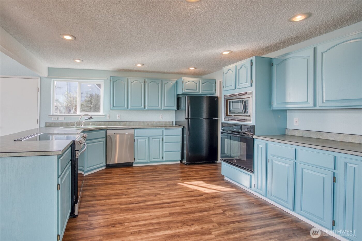 288 Sunrise Avenue SE, Ocean Shores, WA 98569