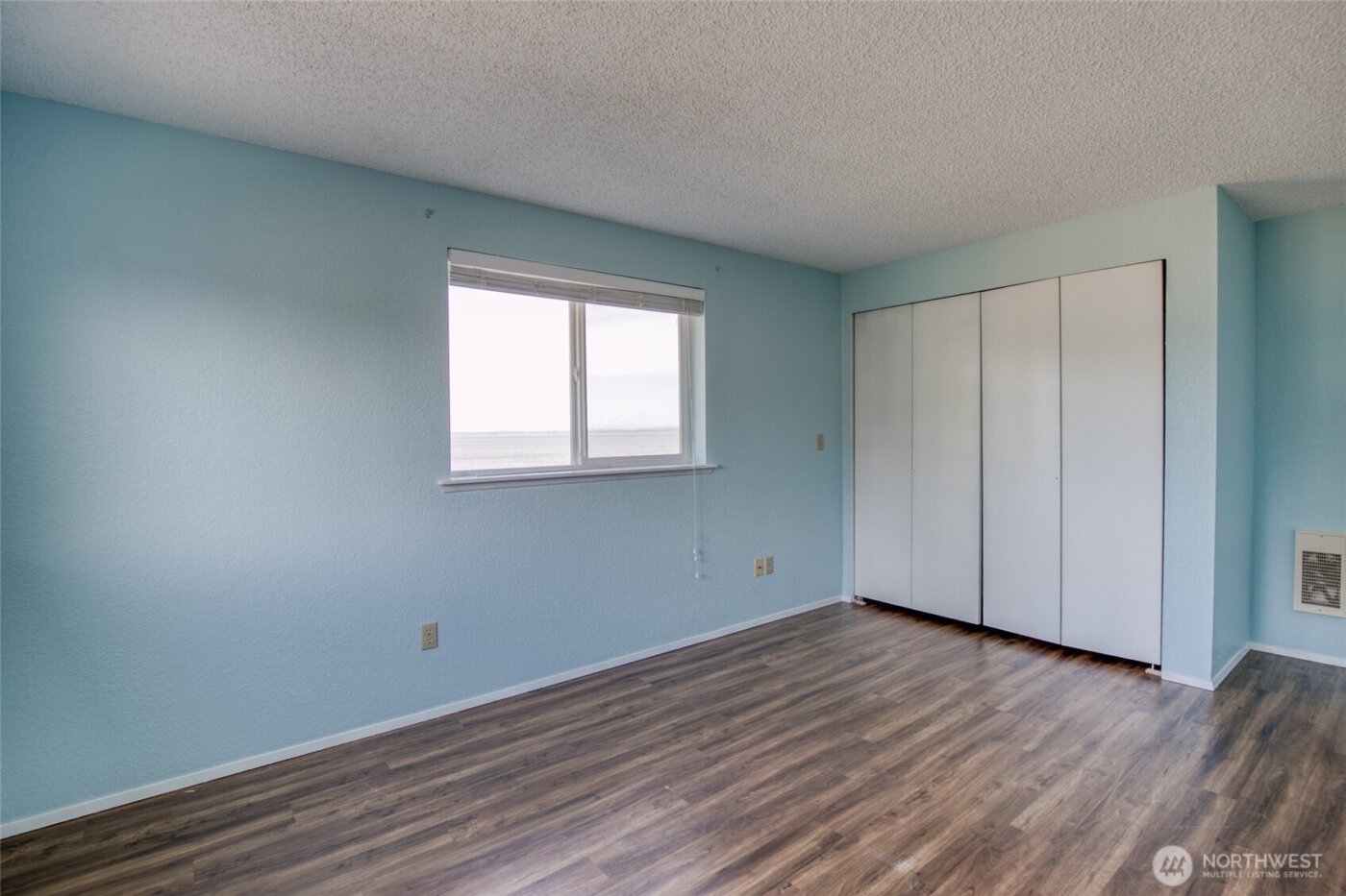 288 Sunrise Avenue SE, Ocean Shores, WA 98569