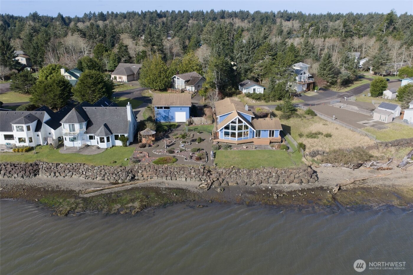 288 Sunrise Avenue SE, Ocean Shores, WA 98569