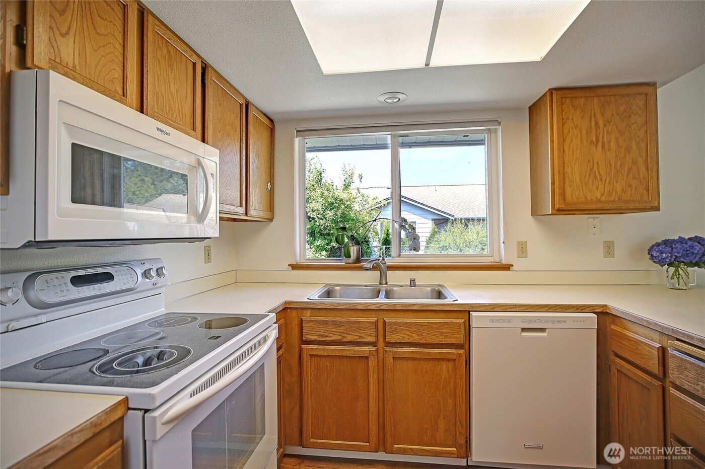 740 Commodore Lane , Camano Island, WA 98282