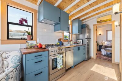 1080 W Ewing Place #0-P, Seattle, WA 98119 - Photo 9