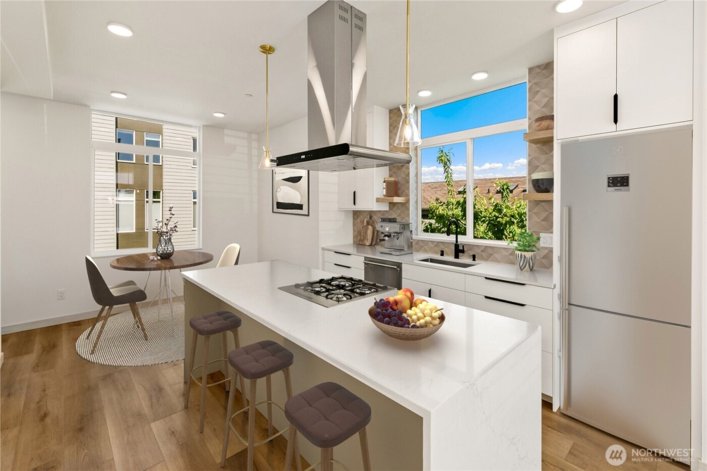 4306 S Holden Street , Seattle, WA 98118