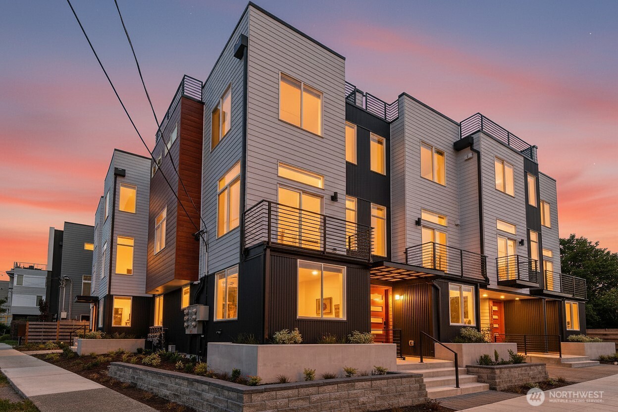 4306 S Holden Street , Seattle, WA 98118