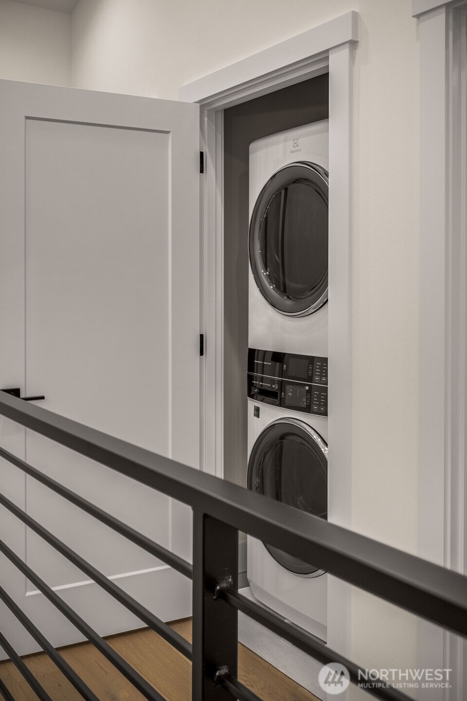 809 W Armour Street , Seattle, WA 98119