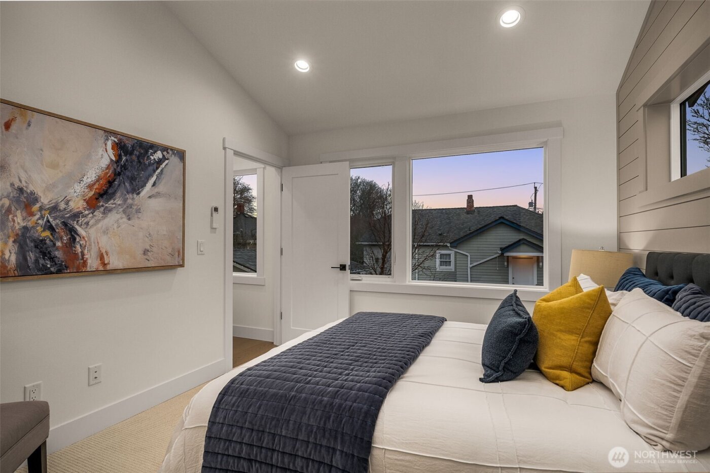 809 W Armour Street , Seattle, WA 98119