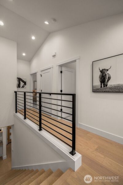 809 W Armour Street , Seattle, WA 98119 - Photo 27