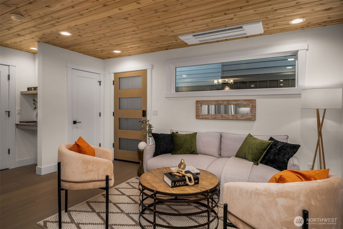 809 W Armour Street , Seattle, WA 98119