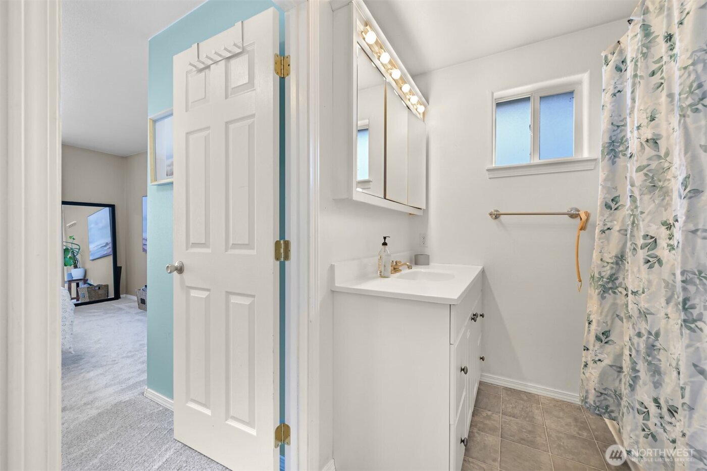 8190 Skagit Way , Blaine, WA 98230