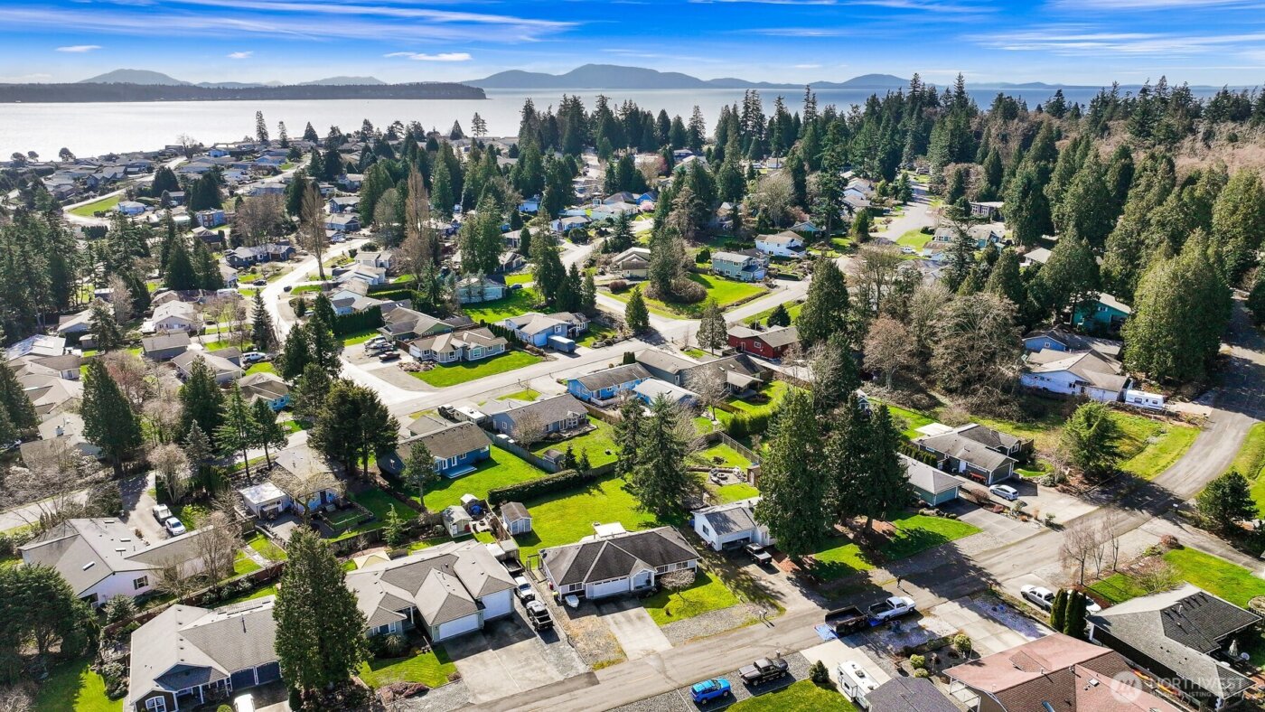 8190 Skagit Way , Blaine, WA 98230