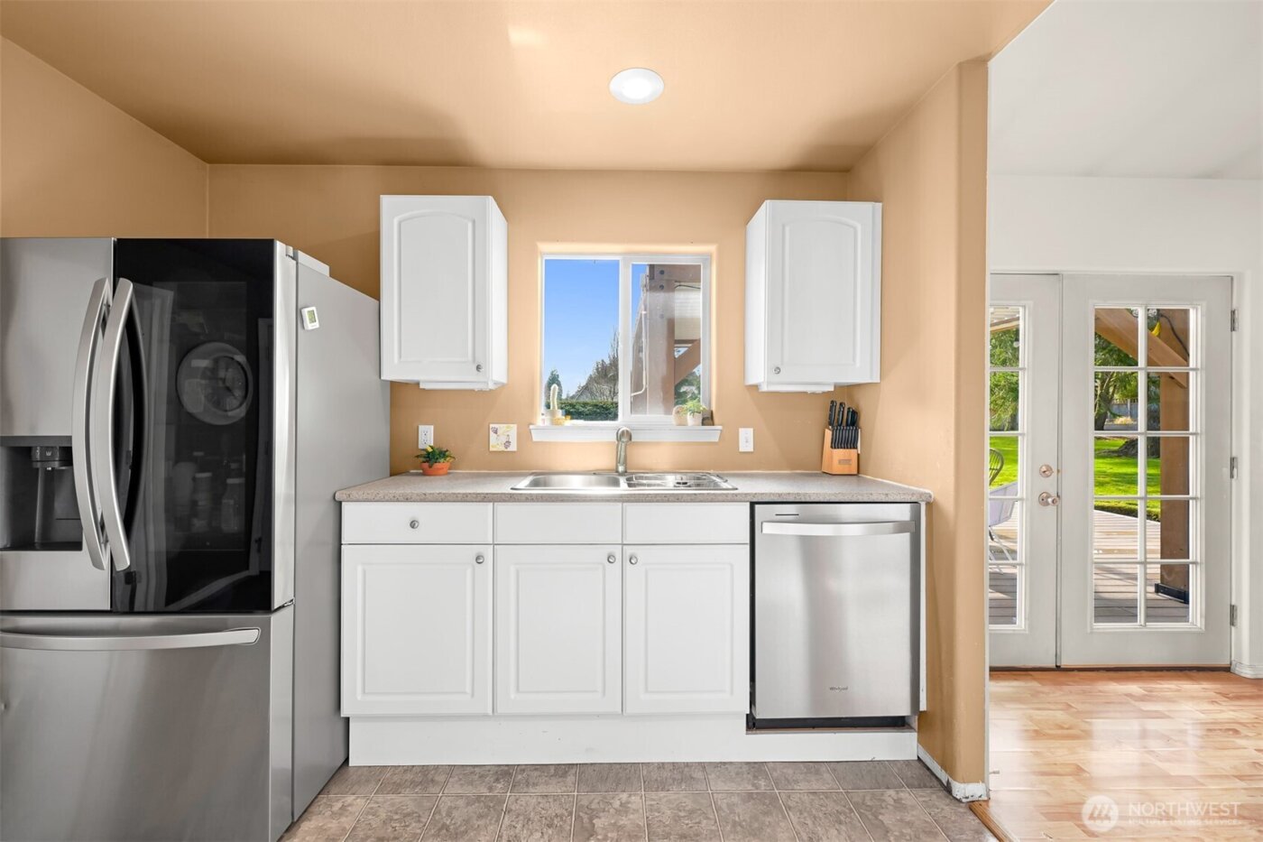 8190 Skagit Way , Blaine, WA 98230