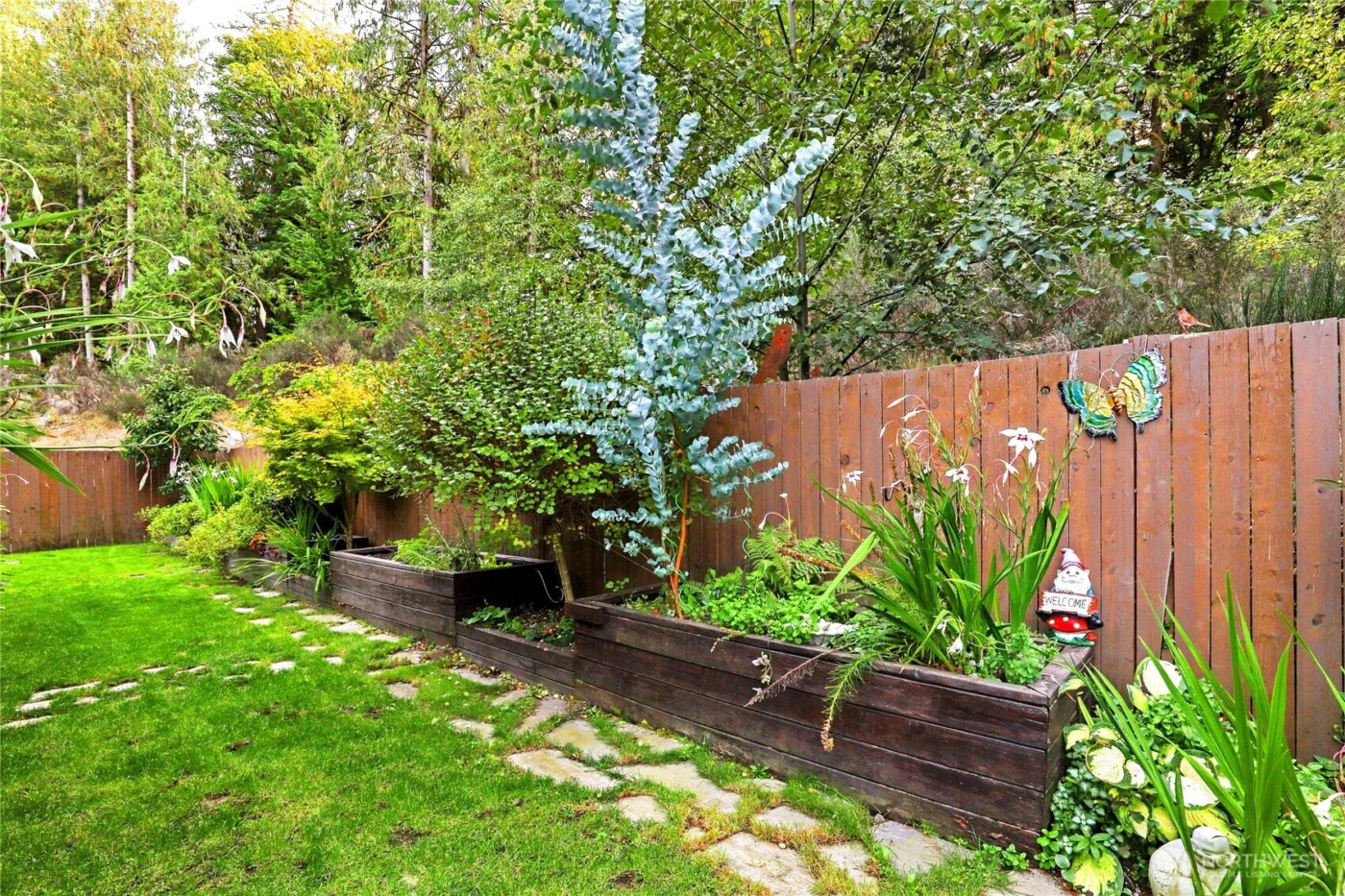 2430 Puget Sound Boulevard , Bremerton, WA 98312-7002