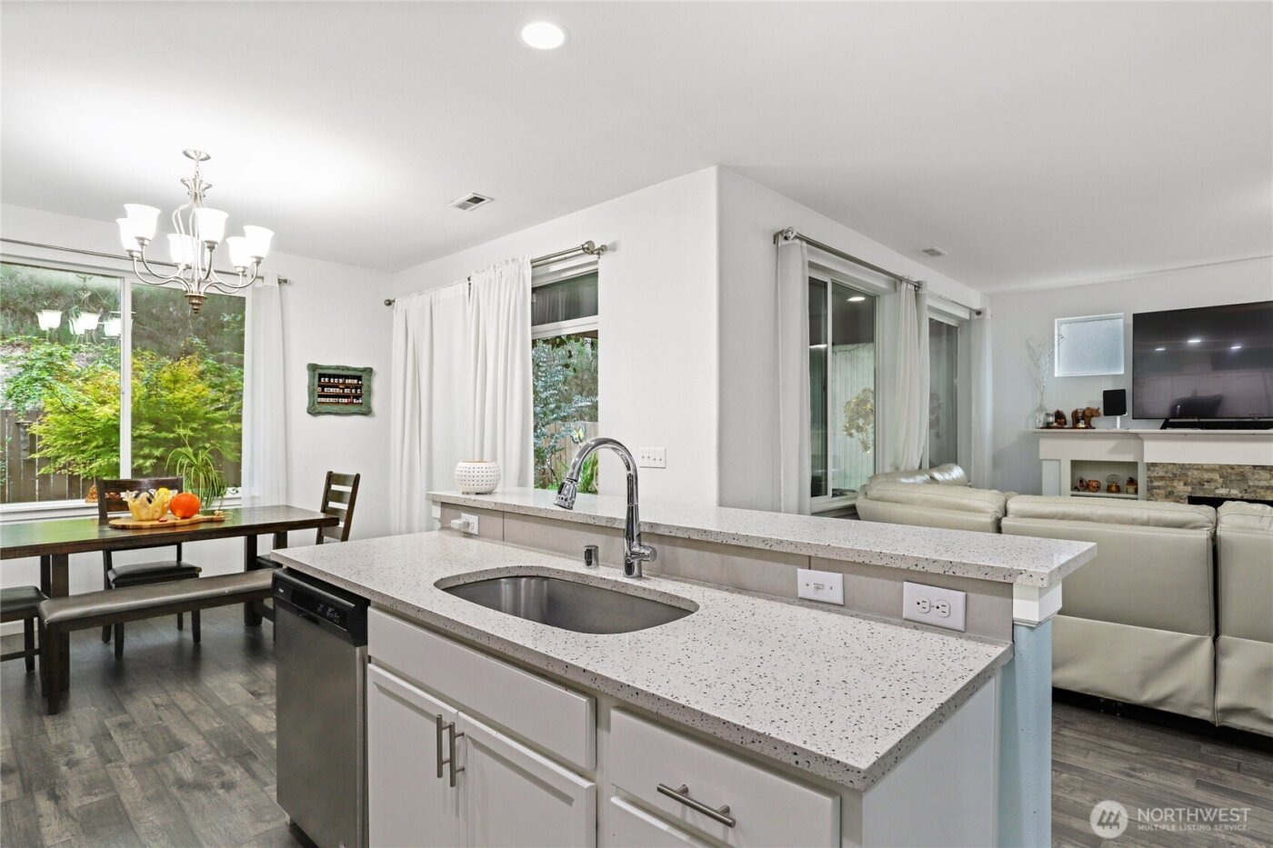 2430 Puget Sound Boulevard , Bremerton, WA 98312-7002