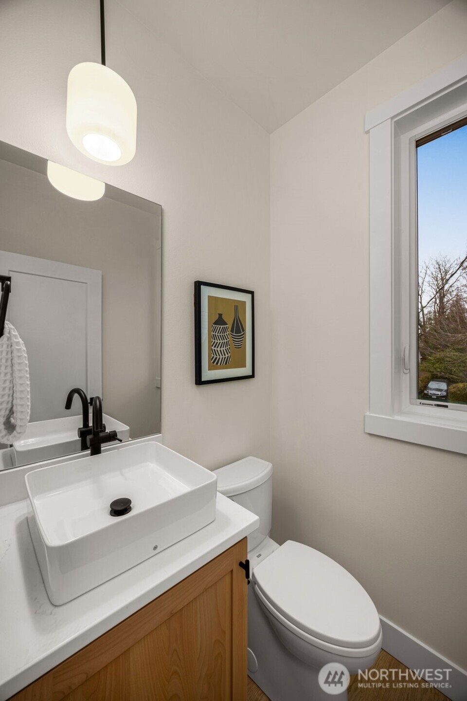 807 W Armour Street , Seattle, WA 98119