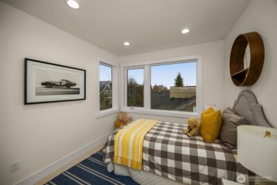 807 W Armour Street , Seattle, WA 98119 - Photo 27