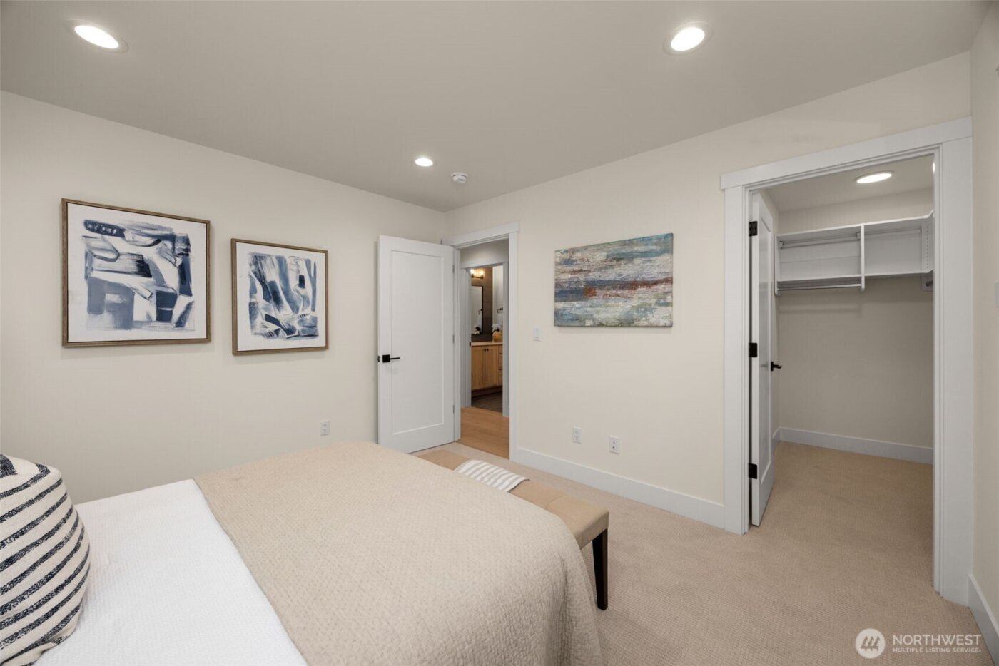 807 W Armour Street , Seattle, WA 98119