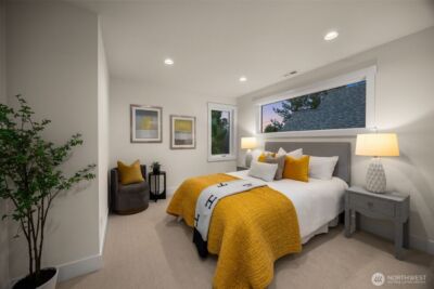 807 W Armour Street , Seattle, WA 98119 - Photo 32