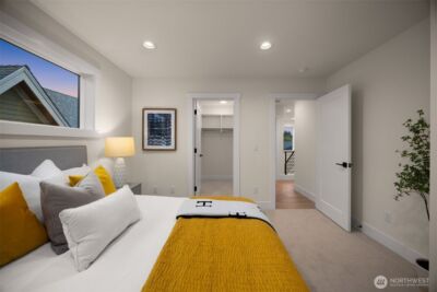 807 W Armour Street , Seattle, WA 98119 - Photo 33