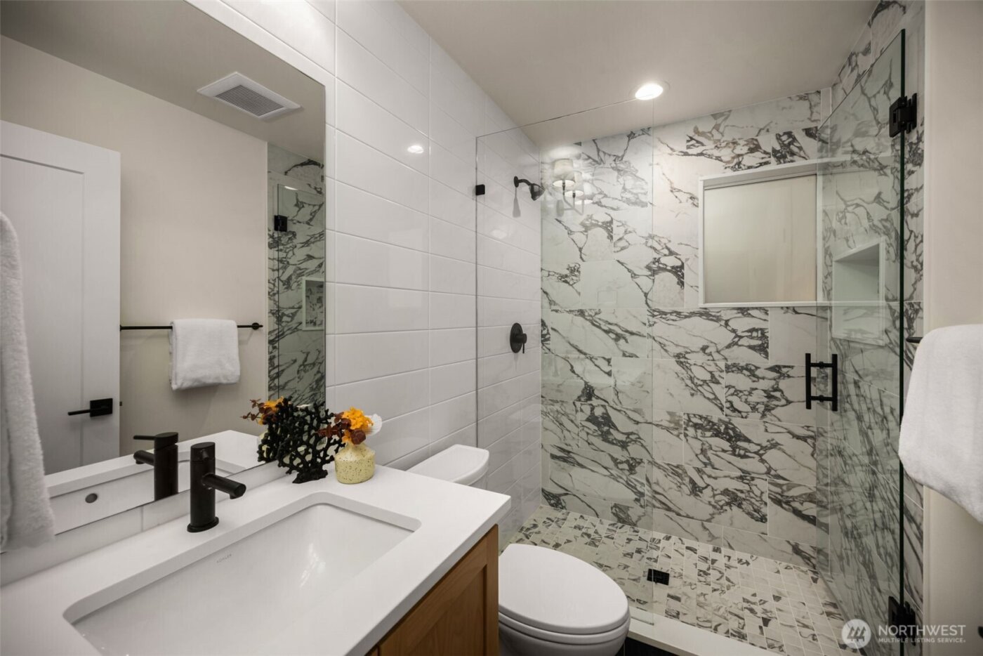 807 W Armour Street , Seattle, WA 98119