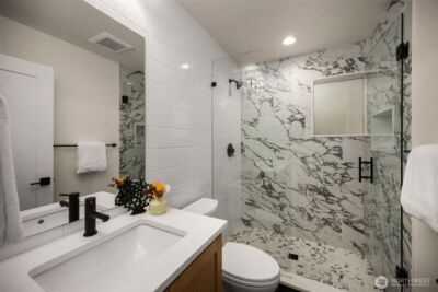 807 W Armour Street , Seattle, WA 98119 - Photo 7