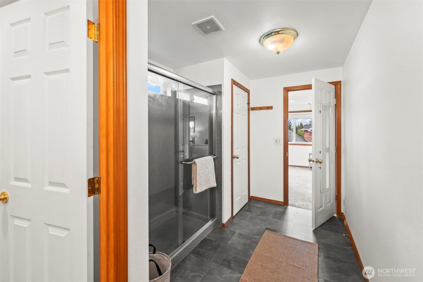 928 N Heatherwood W, Tacoma, WA 98406