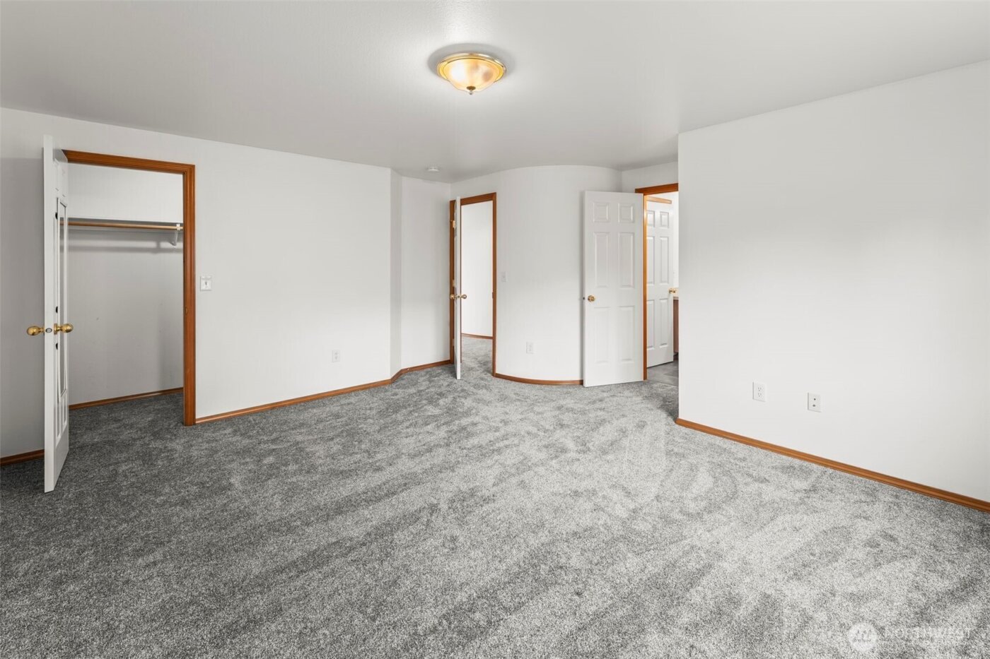 928 N Heatherwood W, Tacoma, WA 98406