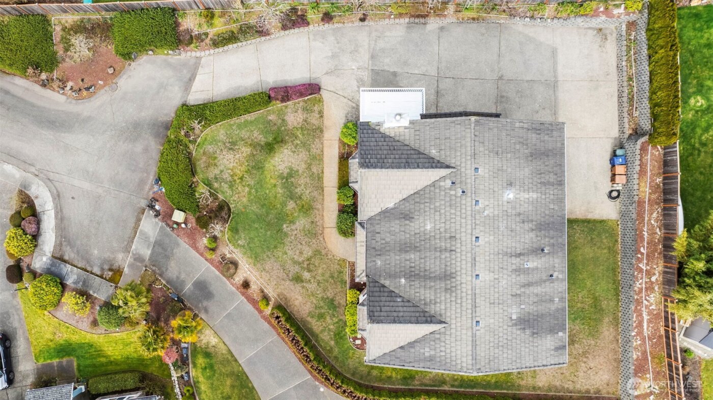 928 N Heatherwood W, Tacoma, WA 98406