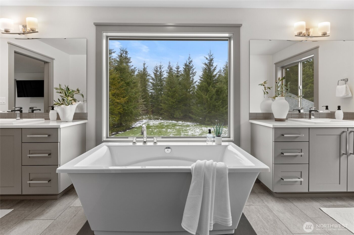 31622 SE 283rd Court , Ravensdale, WA 98051