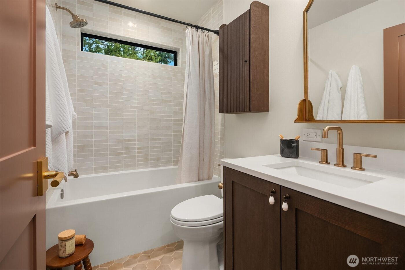 20701 82nd Avenue W #B, Edmonds, WA 98026