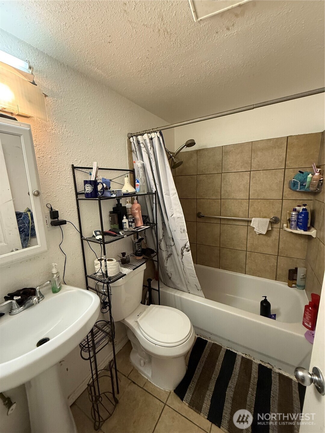 509 E 65th Street , Tacoma, WA 98404-1826