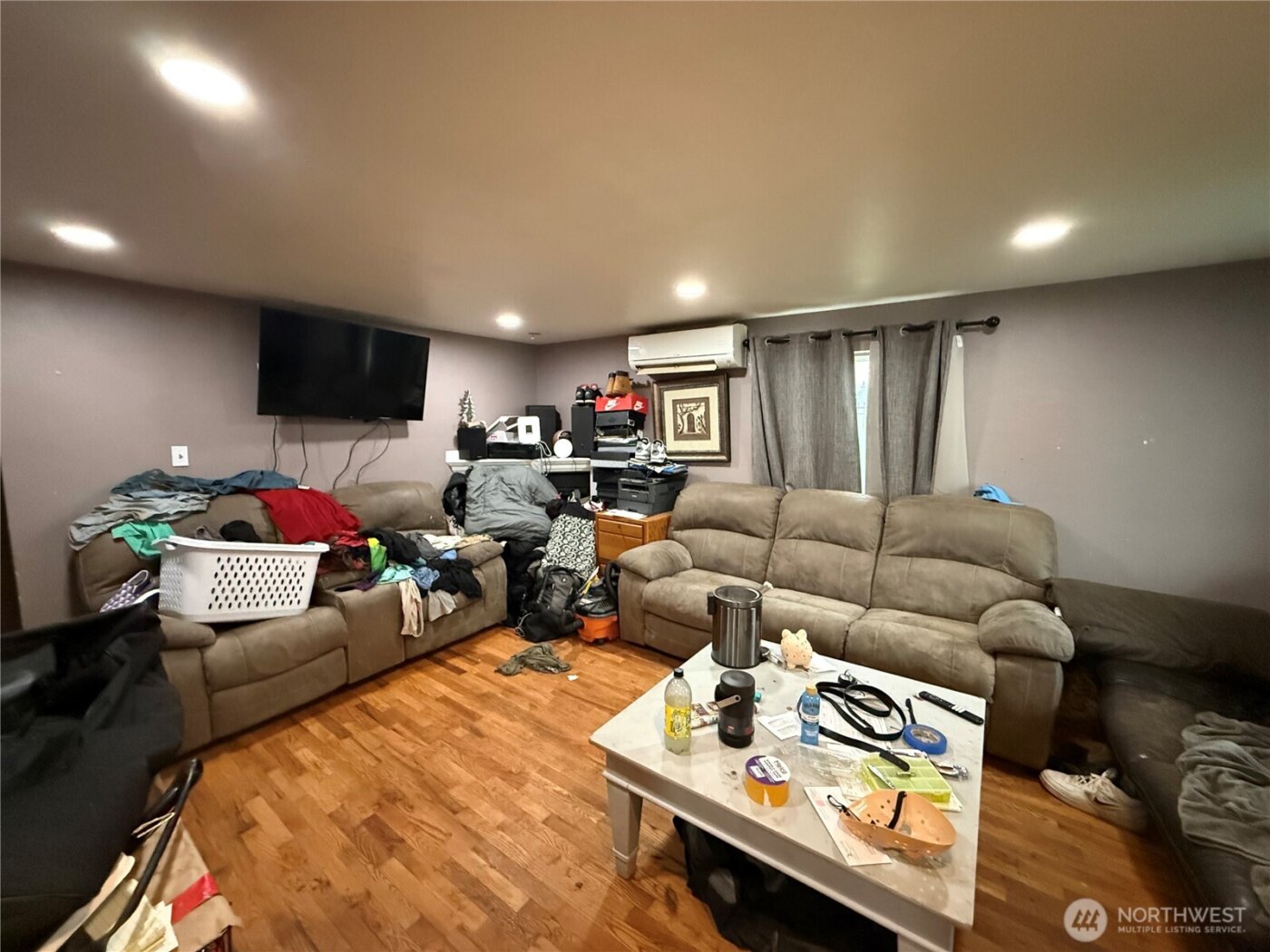 509 E 65th Street , Tacoma, WA 98404-1826