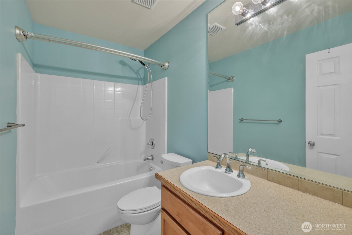 2507 Creviston Road SW, Lakebay, WA 98349