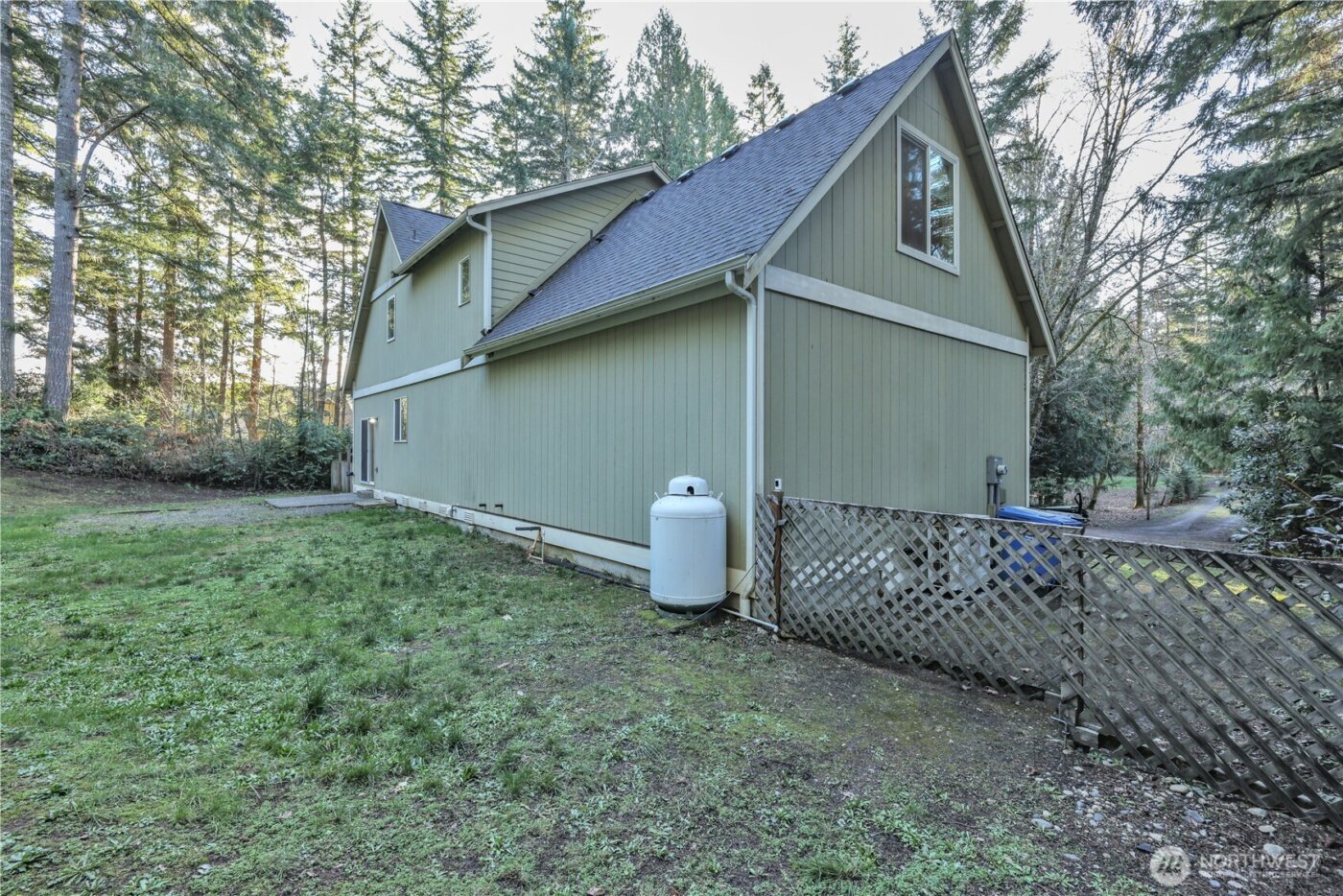 2507 Creviston Road SW, Lakebay, WA 98349