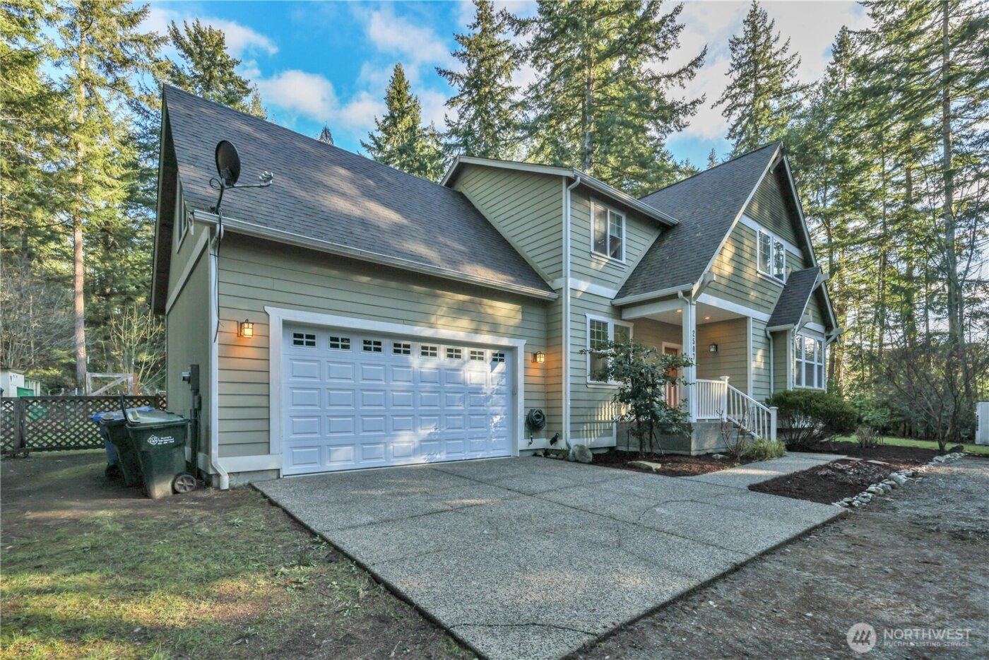 2507 Creviston Road SW, Lakebay, WA 98349