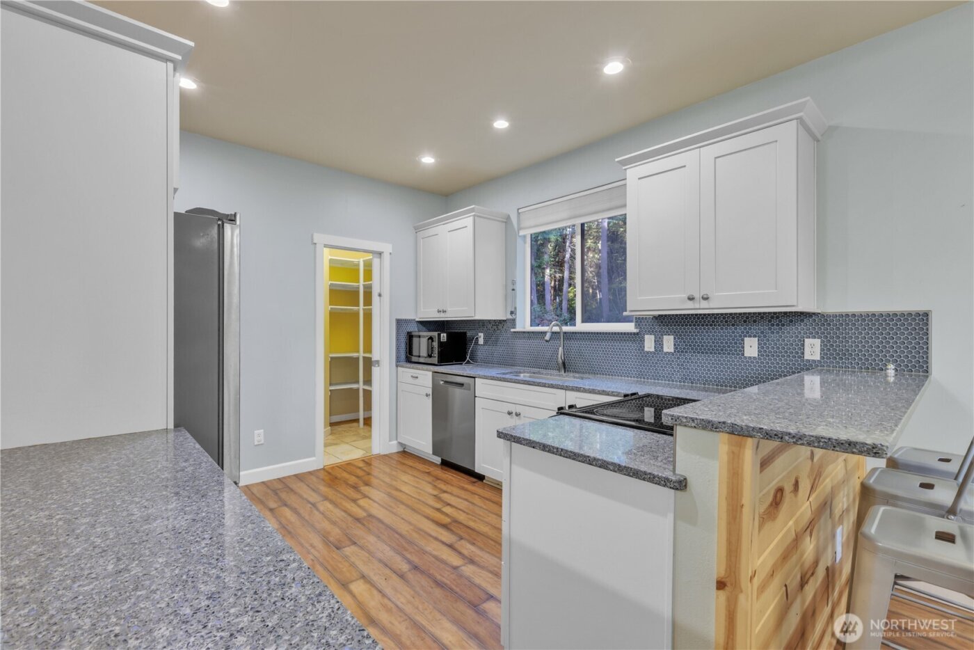 2507 Creviston Road SW, Lakebay, WA 98349