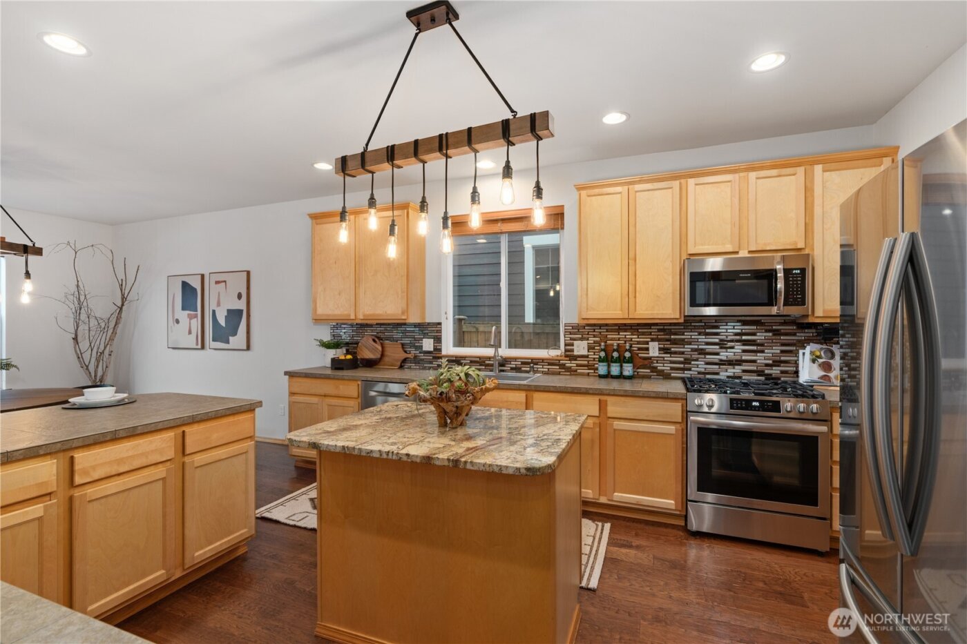 8225 1st Place SE, Lake Stevens, WA 98258