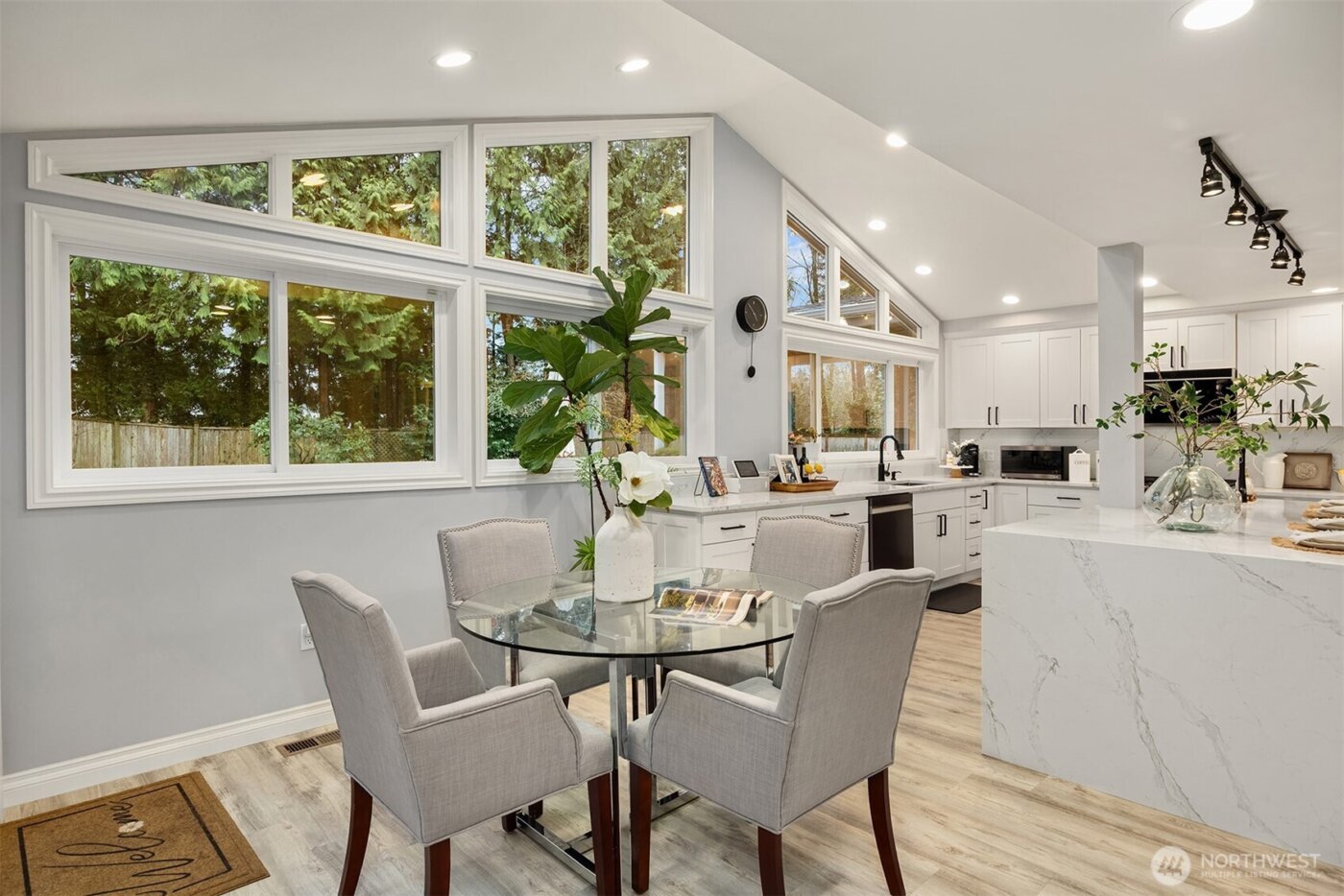 2516 Medina Circle , Medina, WA 98039