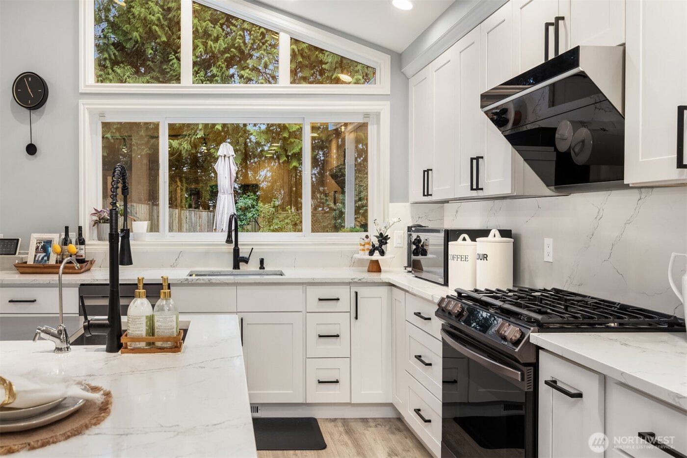 2516 Medina Circle , Medina, WA 98039