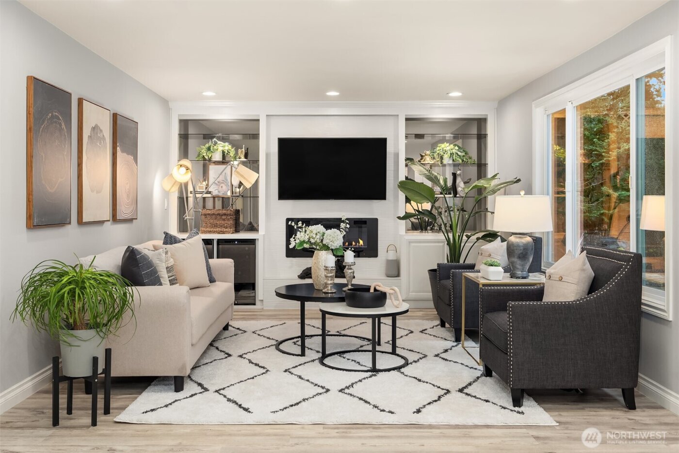 2516 Medina Circle , Medina, WA 98039