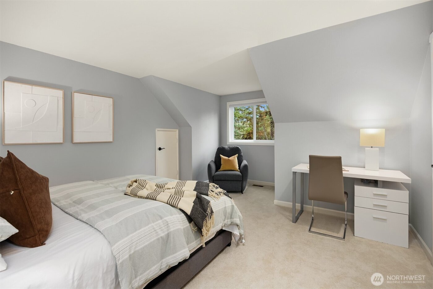 2516 Medina Circle , Medina, WA 98039