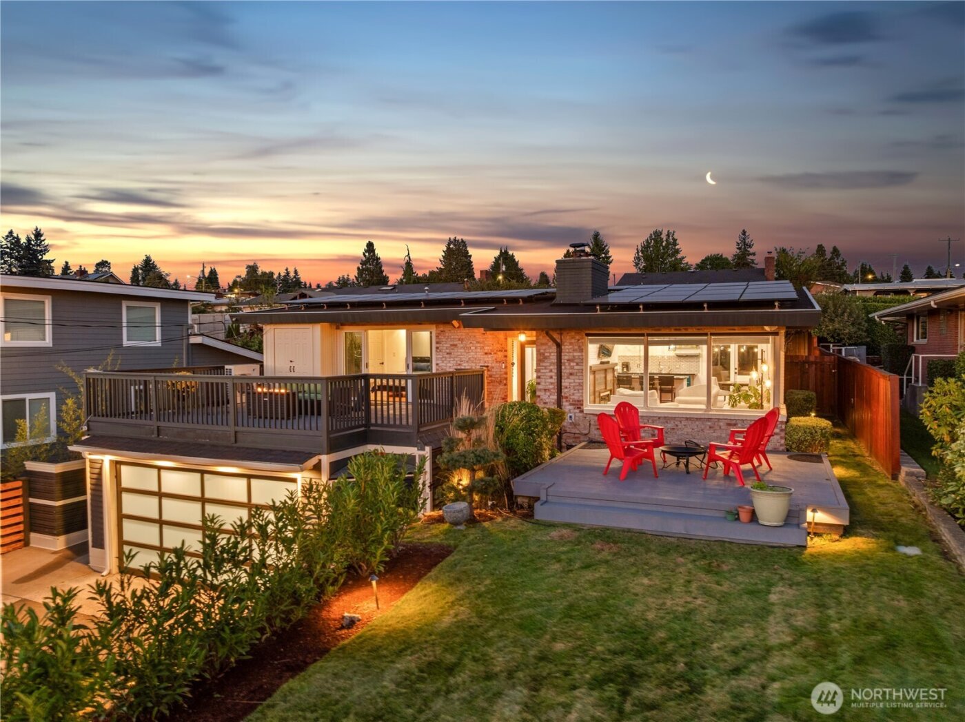 1307 N Cascade Avenue , Tacoma, WA 98406