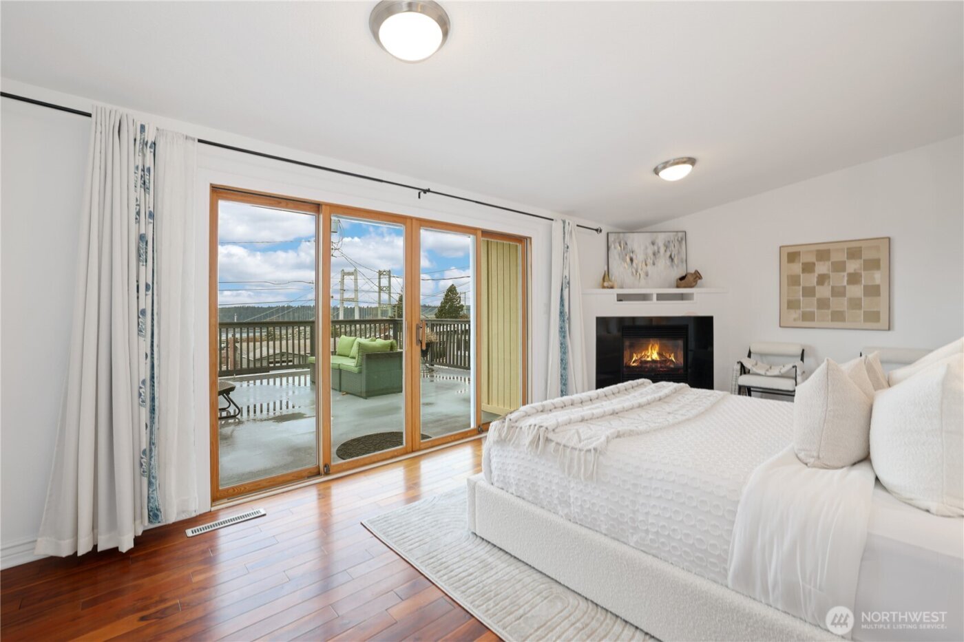 1307 N Cascade Avenue , Tacoma, WA 98406
