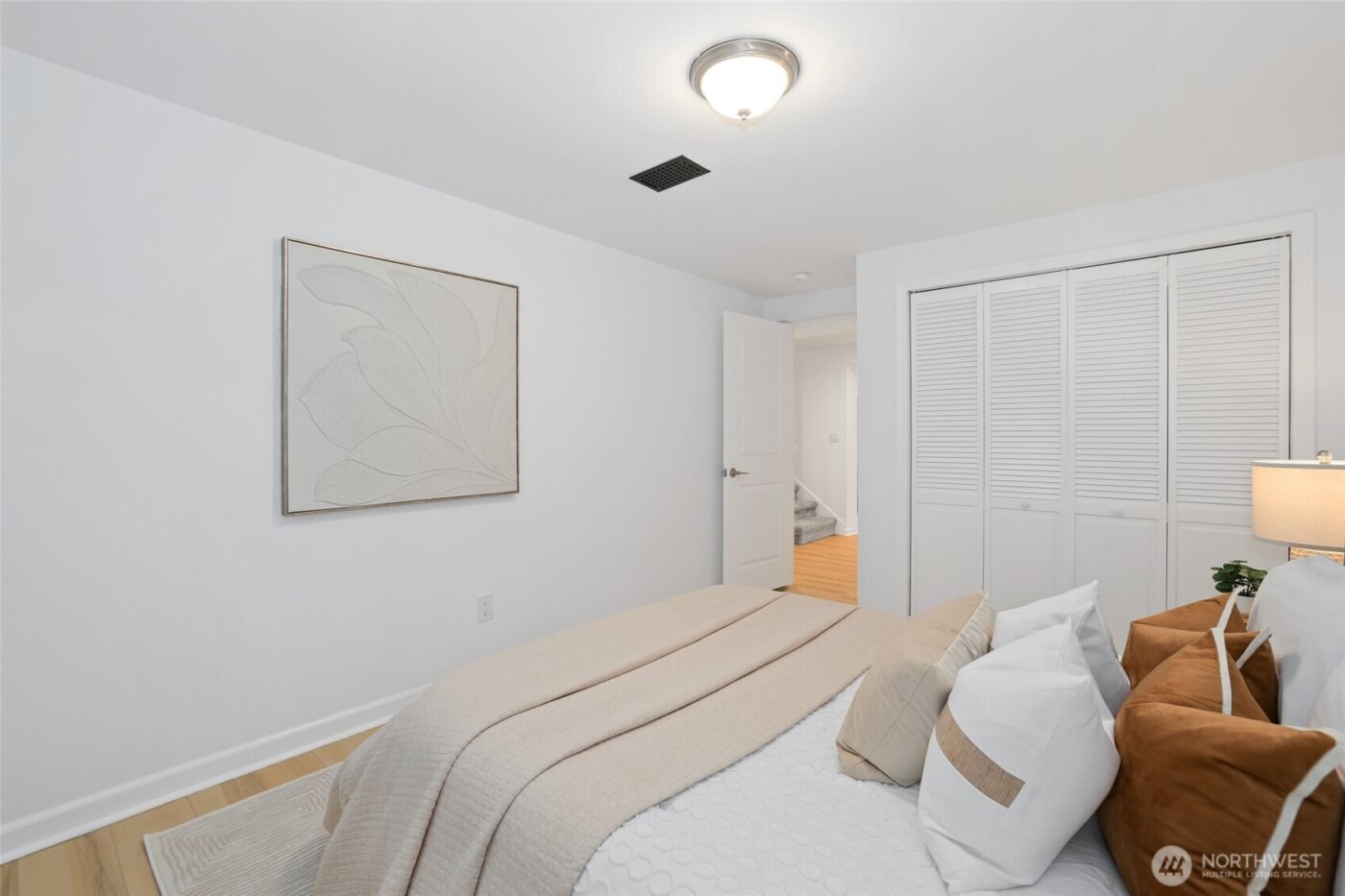 1307 N Cascade Avenue , Tacoma, WA 98406