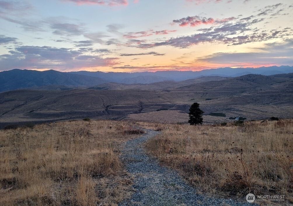 180 Harmony Heights Road , Brewster, WA 98812