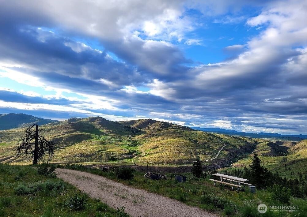 180 Harmony Heights Road , Brewster, WA 98812