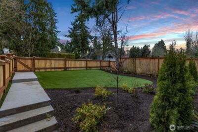 11417 NE 91st Street , Kirkland, WA 98033 - Photo 2