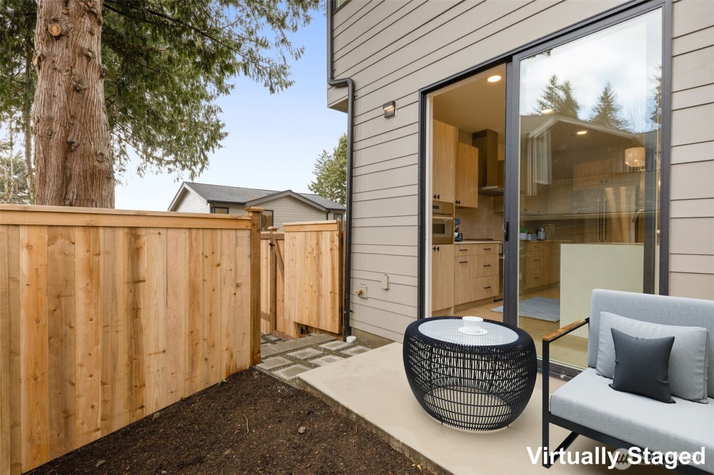 11417 NE 91st Street , Kirkland, WA 98033