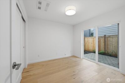 7320 11th Avenue NE, Seattle, WA 98115 - Photo 3