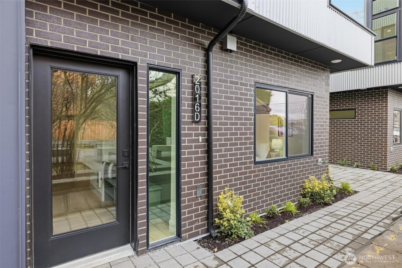 2016 Fairview Avenue E #D, Seattle, WA 98102