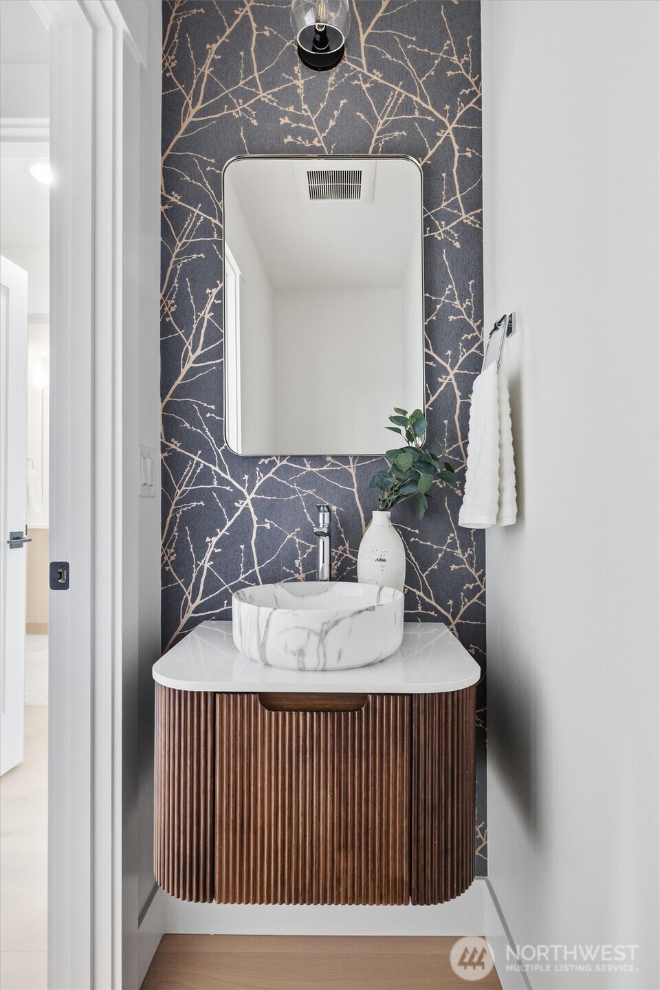 2016 Fairview Avenue E #D, Seattle, WA 98102